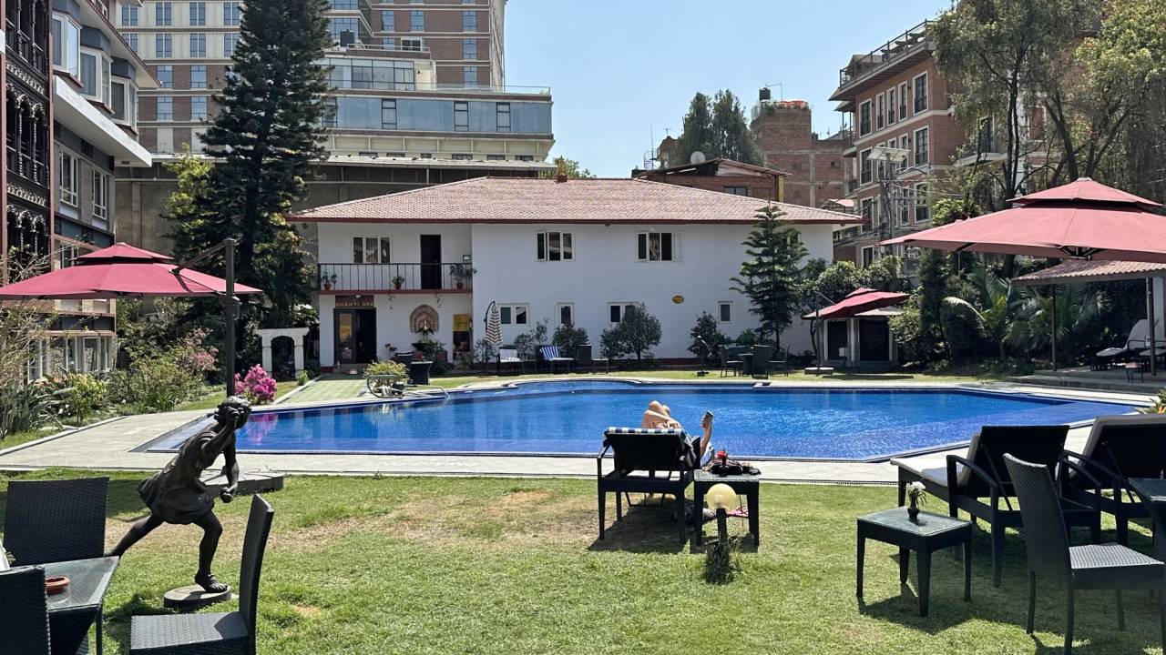 The Malla Hotel Swimmingpool